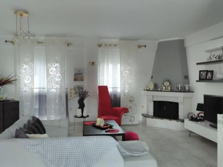 Vasia’s Maisonette interior